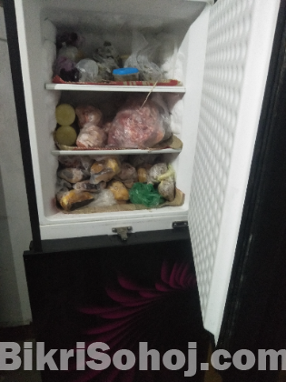 Walton Fridge
